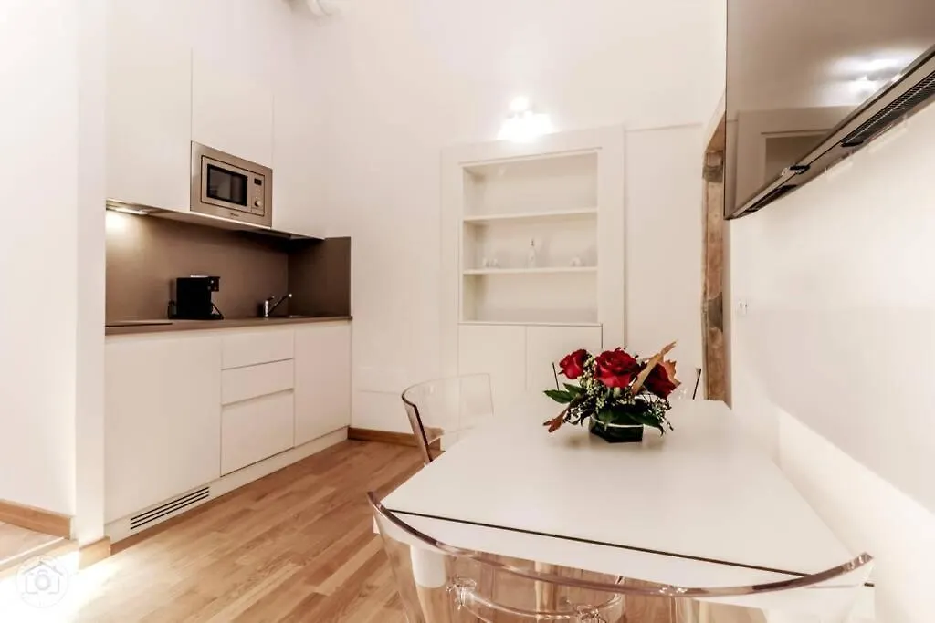 Navona Luxury Loft With Terrace-1